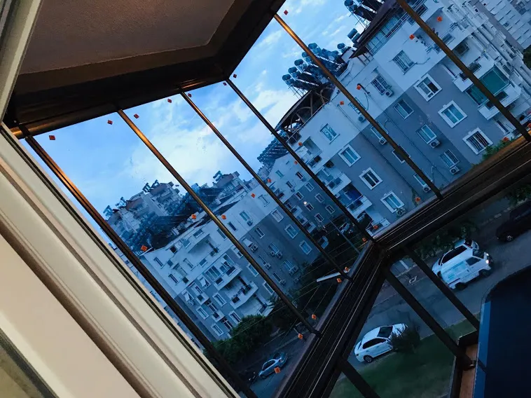 Katlanır Cam Balkon
